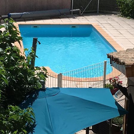 Residence Le Grand Virage Pont-de-Labeaume Bagian luar foto